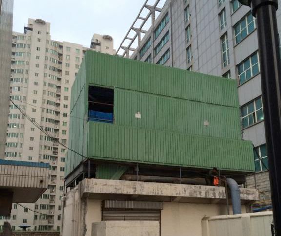 安裝在洛陽市水務(wù)集團(tuán)的500X2玻璃鋼冷卻塔